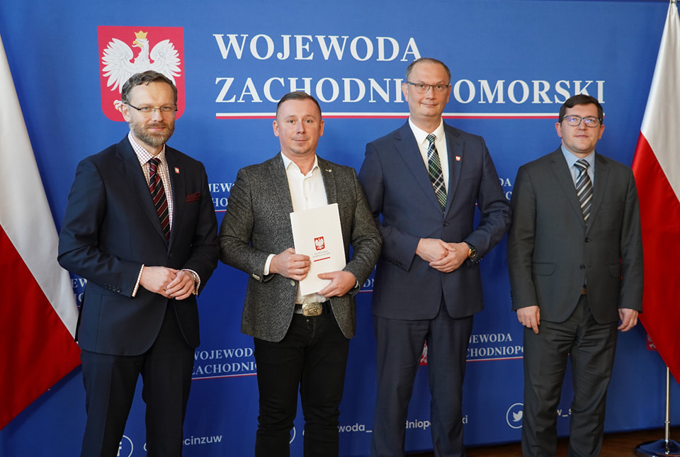 Zdjęcie: Kolejne inwestycje na drogach gminnych tym razem w m. Tywica.